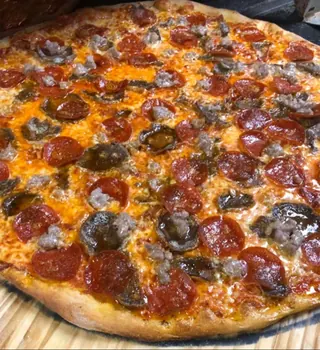 Meat lover's pie